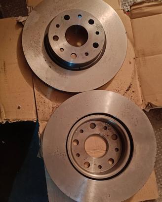 Kit Dischi freno e pastiglie  per Alfa Romeo 159 L