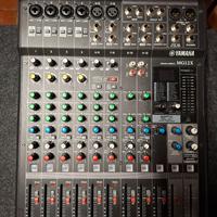 Mixer
Yamaha MG12 XU