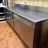 Banco frigo 2,5 m 4 ante con rialzata