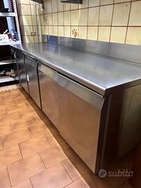 Banco frigo 2,5 m 4 ante con rialzata