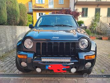 Jeep Cherokee 2.5 crd 