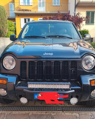 Jeep Cherokee 2.5 crd 
