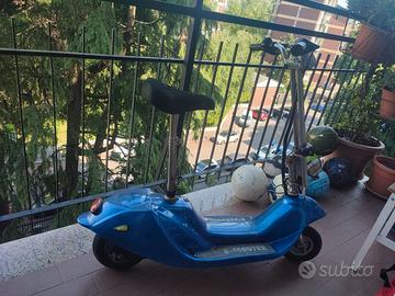 Scooter a batteria per ragazzino