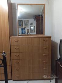 cassettiera con specchio
