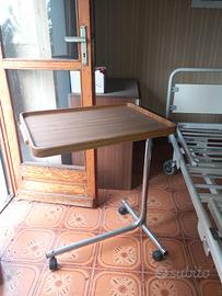 tavolino per letto ospedaliero