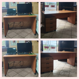 Scrivanie in Legno & Librerie