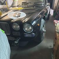 jaguar  xj6