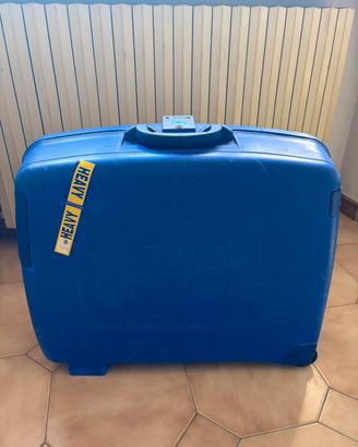 Valigia rigida Delsey color bluette c/beauty-case