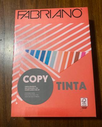 Risma carta A4 Fabriano colore rosso
