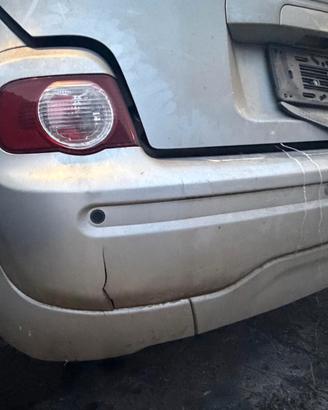 Paraurti posteriore con sensore e taglio Citroen C