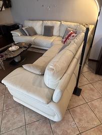 Divano in vera pelle angolare color panna