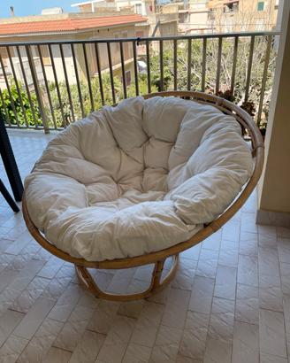 Poltrona rotonda in rattan