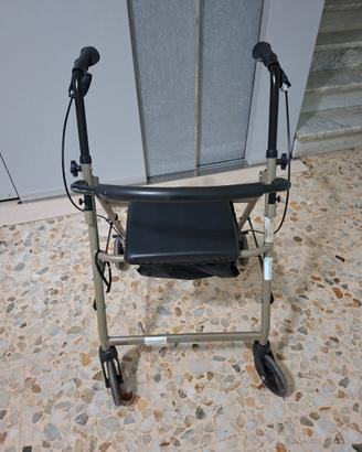 Deambulatore per anziani
