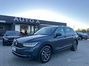 VOLKSWAGEN Tiguan 2.0 TDI SCR Life