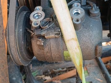 Nissan Terrano 2.7 compressore clima