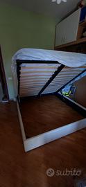 Letto matrimoniale con contenitore