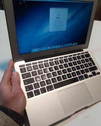 Apple MacBook Air 11" Core i5-4250U ram 4 Gb ssd 2