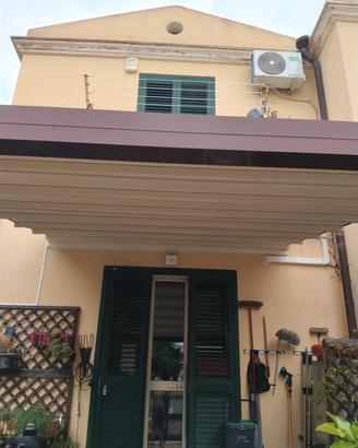 pergotenda retrattile motorizzata con telecomando