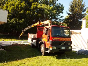 Volvo FL 6 18 con gru e ribaltabile