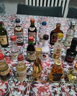 mignon di liquori da collezione 