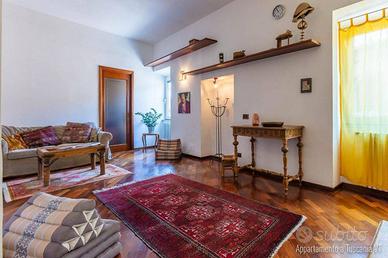 Casa indipendente di 120 m² con 5 locali a Tuscani