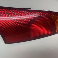 STOP FANALE POSTERIORE DESTRO FORD Focus Berlina 1