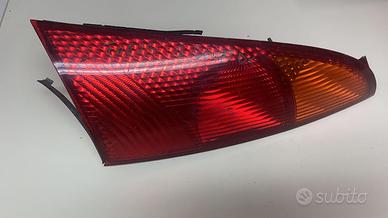 STOP FANALE POSTERIORE DESTRO FORD Focus Berlina 1