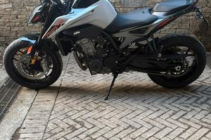 Ktm Duke 790