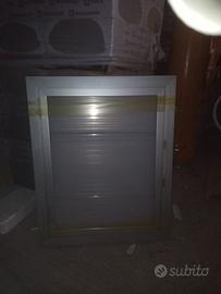 finestre in plexiglass e alluminio