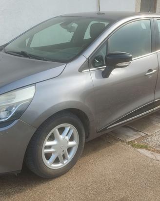 Renault Clio IV Energy Duel, motore 1.5 dCi diesel