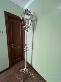 Piantana/ lampione ferro battuto