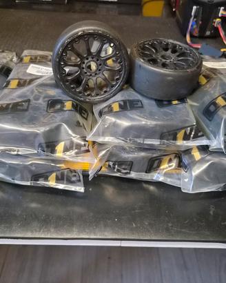 Gomme rc 1/8 GT