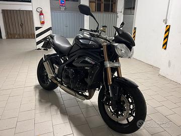 Triumph speed triple 1050 2011