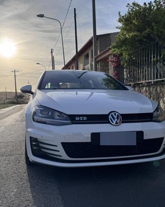 Volkswagen Golf VII GTD 2.0 184cv