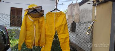 apicoltura tuta per apicoltore giallo