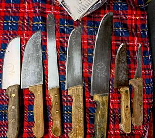 7 coltelli manico in legno da macellaio vintage