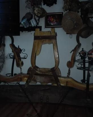 Lampadario antico giogo buoi