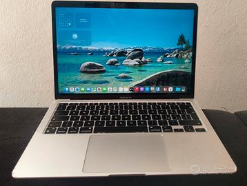 MacBook Air M1 88% di batteria 