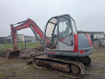 Escavatore 80 q.li Neuson 8002