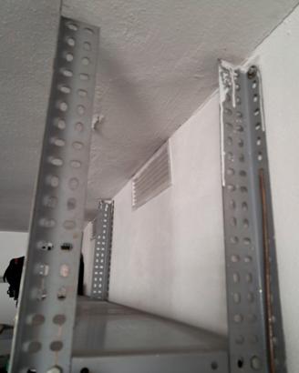 scaffale