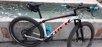 TREK PROCALIBER 9.8 XT TAGLIA L1.77/88 FULL CARBON