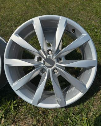 Cerchio in lega ORIGINALE VW Dijon 7Jx17H2 ET49