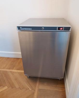 ARMADIO REFRIGERATO