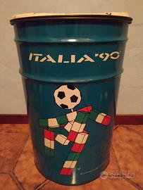 Contenitore metallico pouf Italia 90