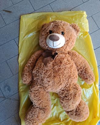 orsacchiotto peluche 