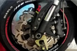 Cbr 1000 rr fireblade sc 57
