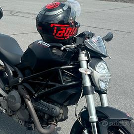 Ducati monster 696