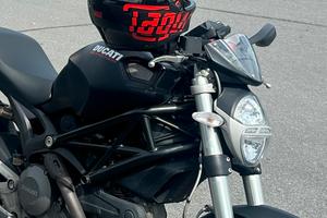 Ducati monster 696