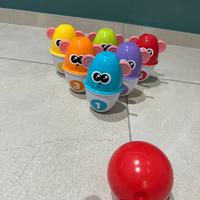 Bowling e birilli con scimmiette