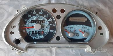 Cruscotto contachilometri , cavalletto Beverly 500